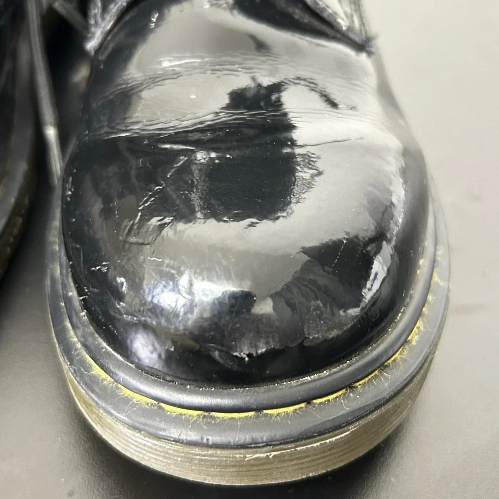 Dr. Martens Delaney Black Patent Leather Boots - Junior/Women's 6 (USL) Men's 5‎